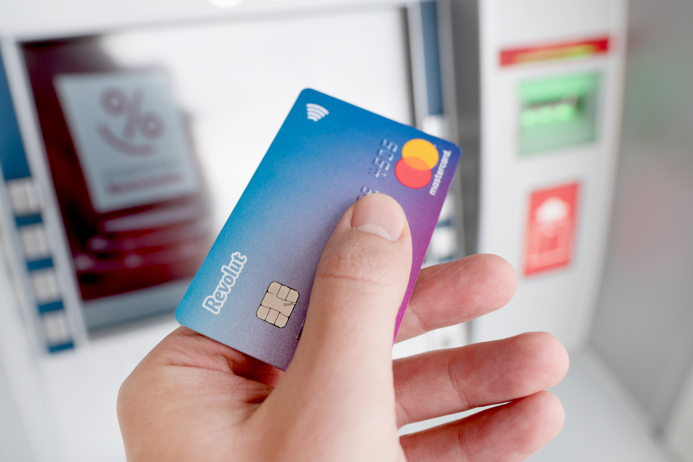 Revolut idzie jak burza. Ponad 3,5 mln Polaków zdecydowało tak samo