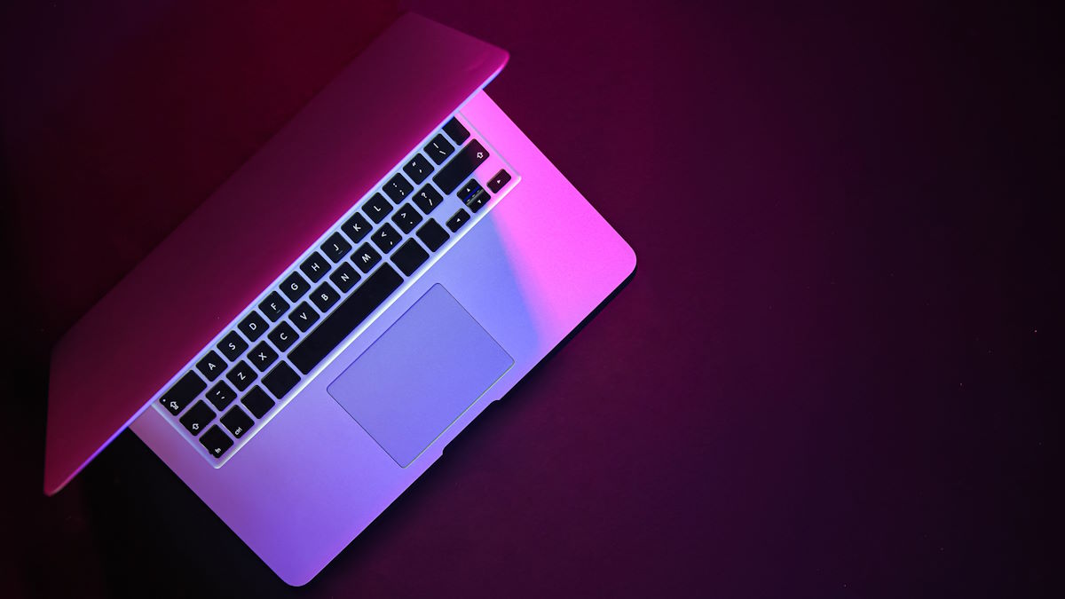 Rynek PC odbija się od dna, ale nadal jest słabo