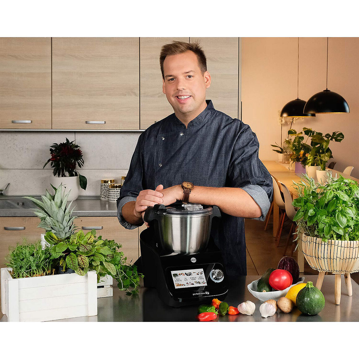 Biedronka pozamiatała. Thermomix ma kolejnego rywala, do tego rekordowo taniego