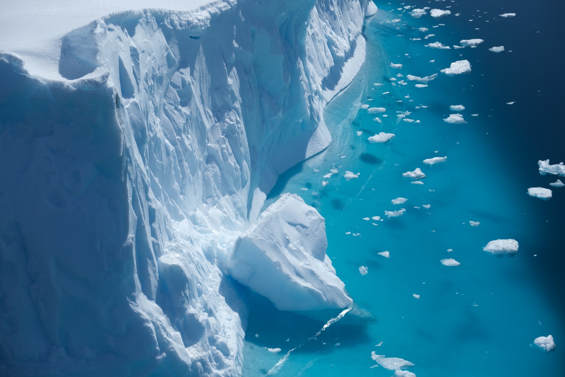 Zmiany klimatu wydłużą nam dzień. I zakłócą loty w kosmosie
