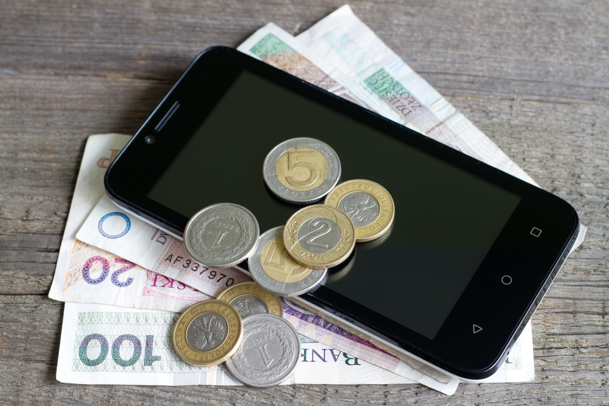 Cinkciarz.pl z nowością w aplikacji. Przeliczysz ceny aparatem