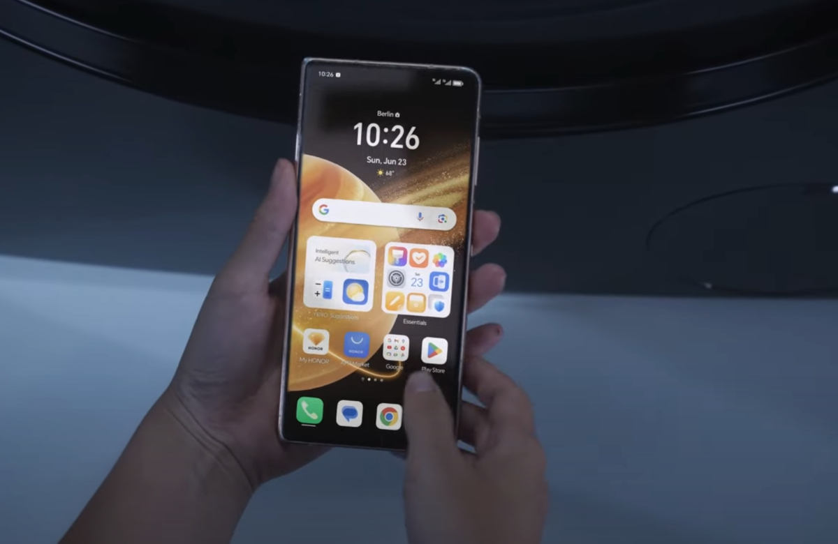 Wyprali ten smartfon w pralce i ścisnęli zawias prasą hydrauliczną. Działa