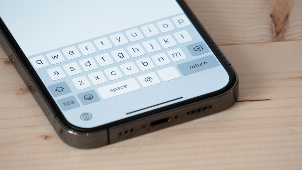 iPhone. Nie próbuj wpisywać tych 4 znaków. Zepsujesz telefon