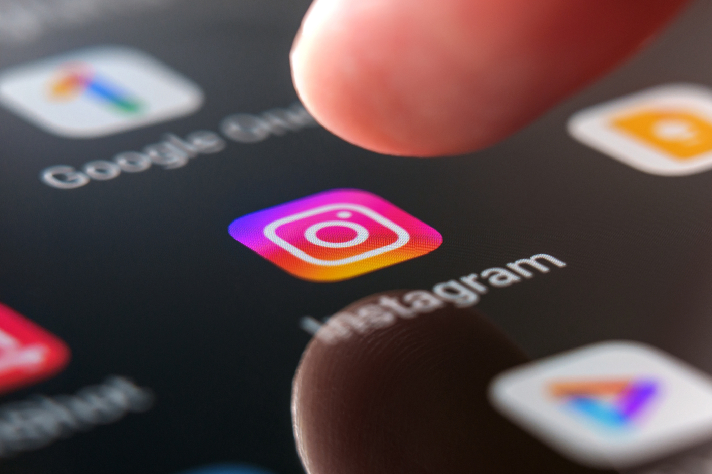 Instagram zamiast dodawać, usuwa. Funkcja znika po siedmiu latach