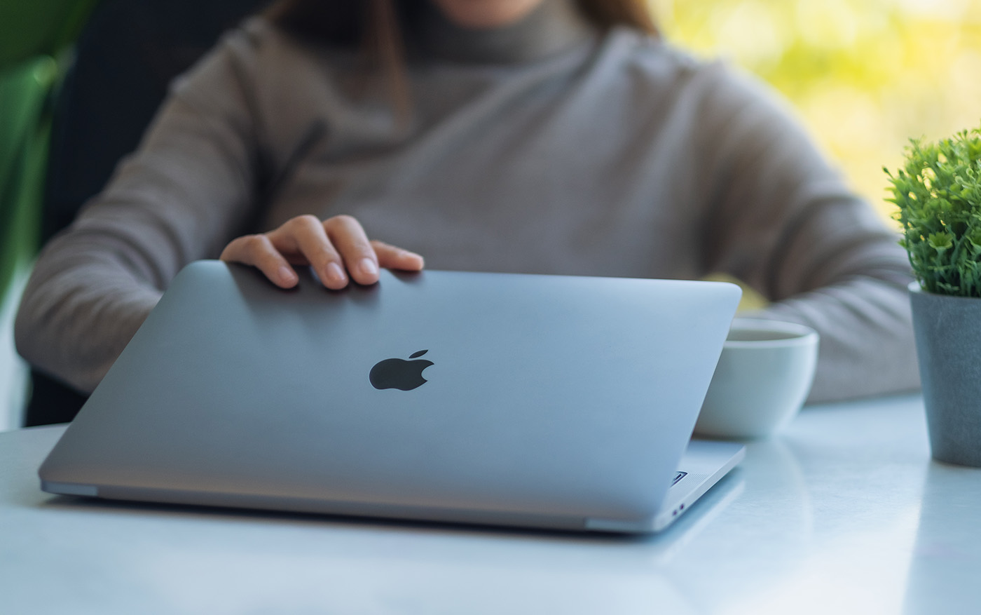 Nabijali się z posiadaczy Windowsa, teraz sami mają problem