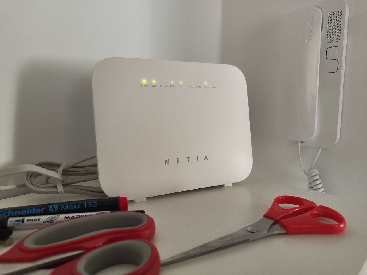 Spłonął ci dom? Oddaj modem Netii i płać tysiące kary (aktualizacja)