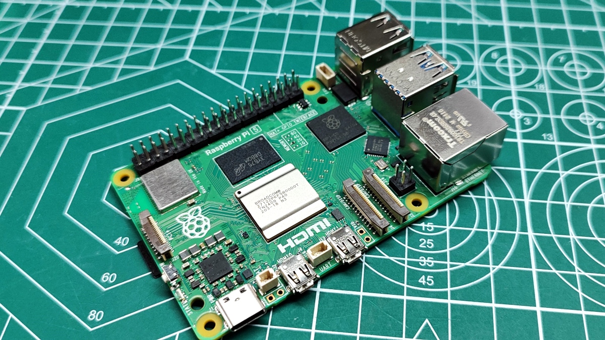 Raspberry Pi 5 debiutuje w nowej, tańszej wersji