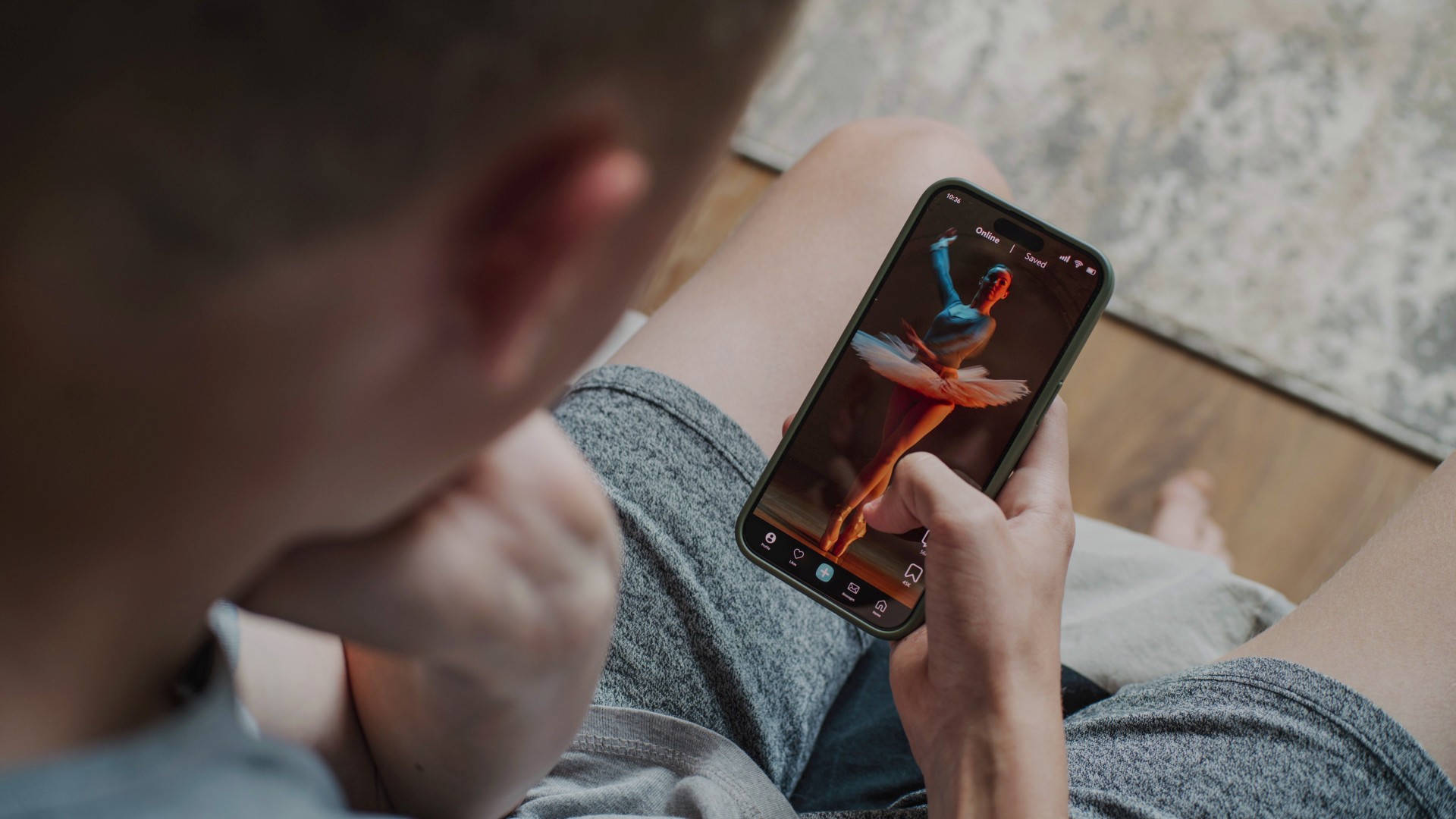 Robisz tak z telefonem? Tylko sobie szkodzisz
