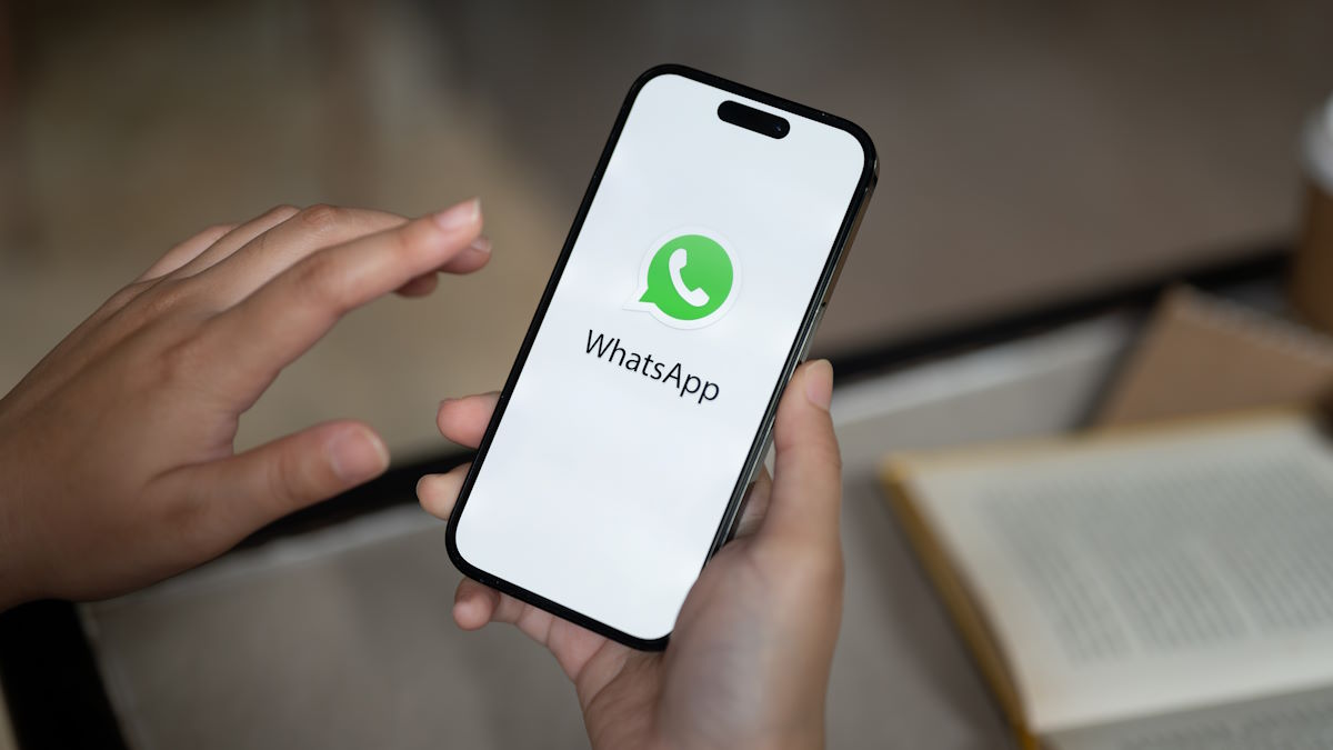 WhatsApp hamuje natrętów. Nieznane numery spuści na drzewo