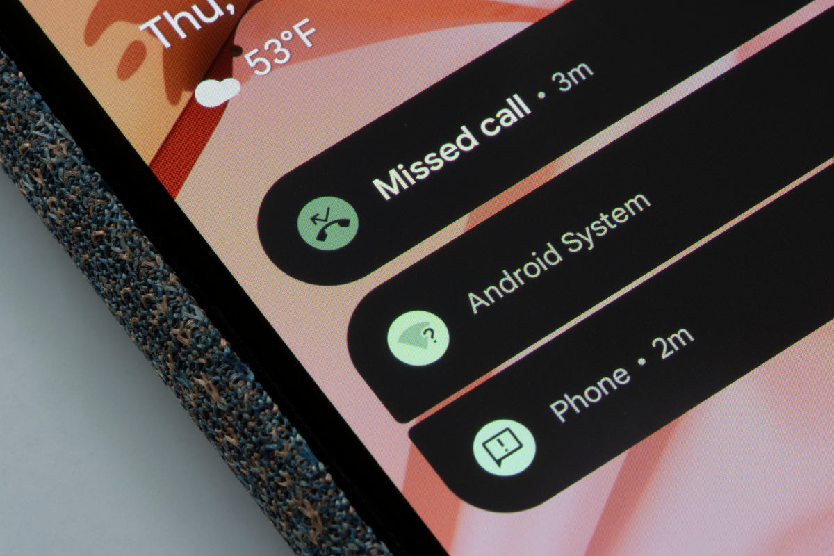 Android 16 uwolni cię od nadmiaru powiadomień. Google w końcu się ogarnął