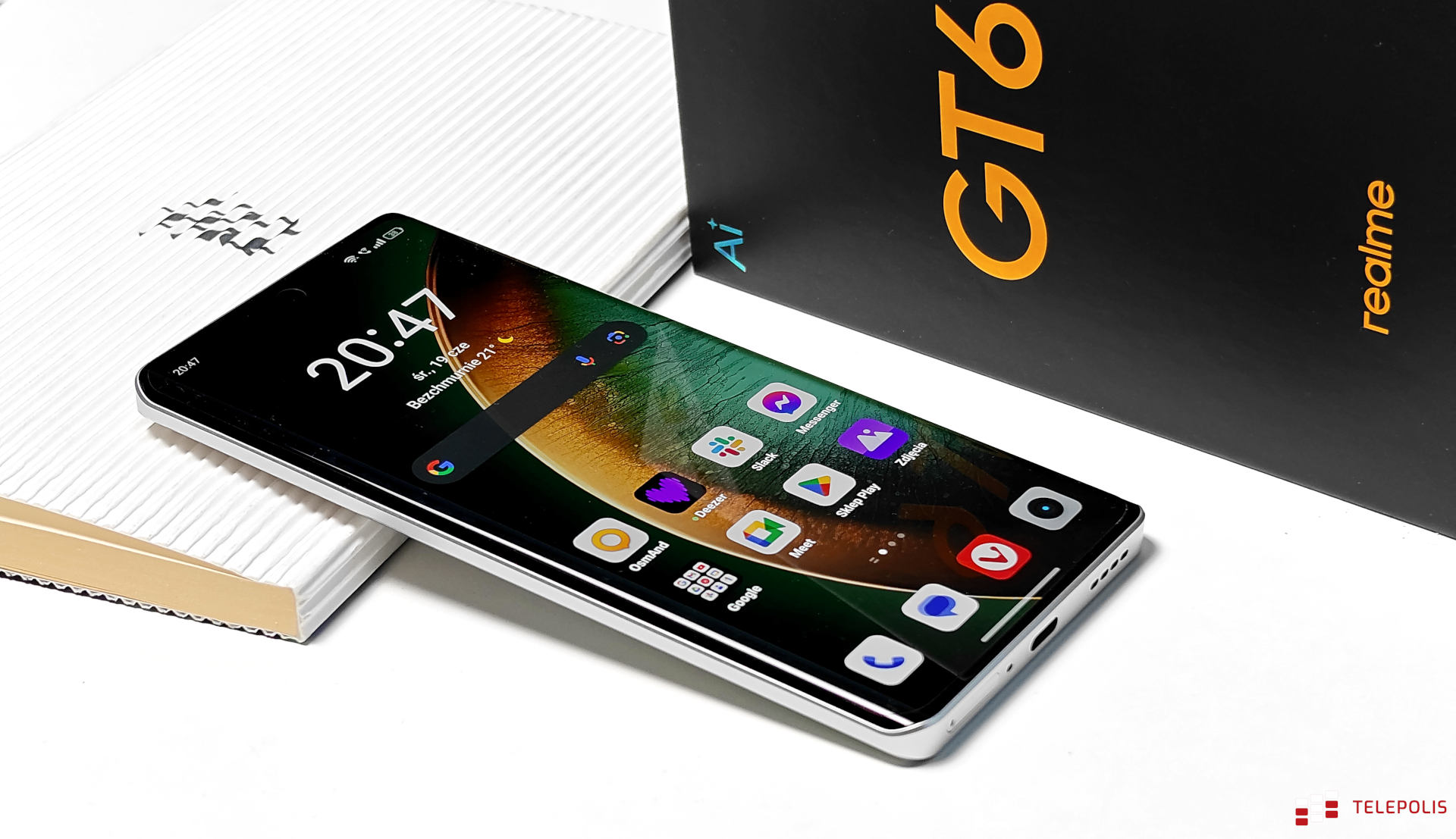 Realme GT 6 dostał aktualizację i pięć nowych funkcji. Zobacz jakie