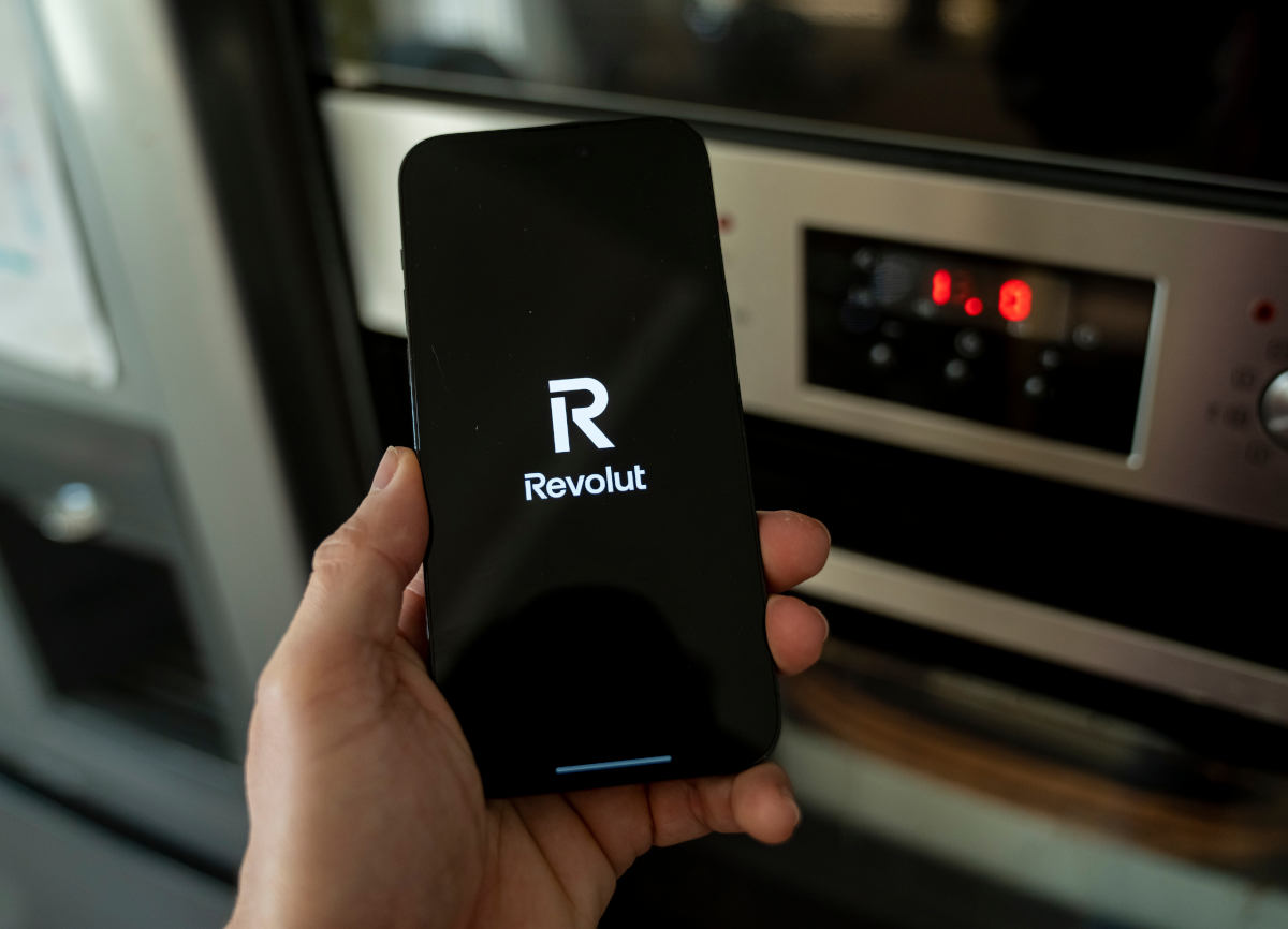Revolut z nową usługą BillPay. Wystarczy kilka kliknięć