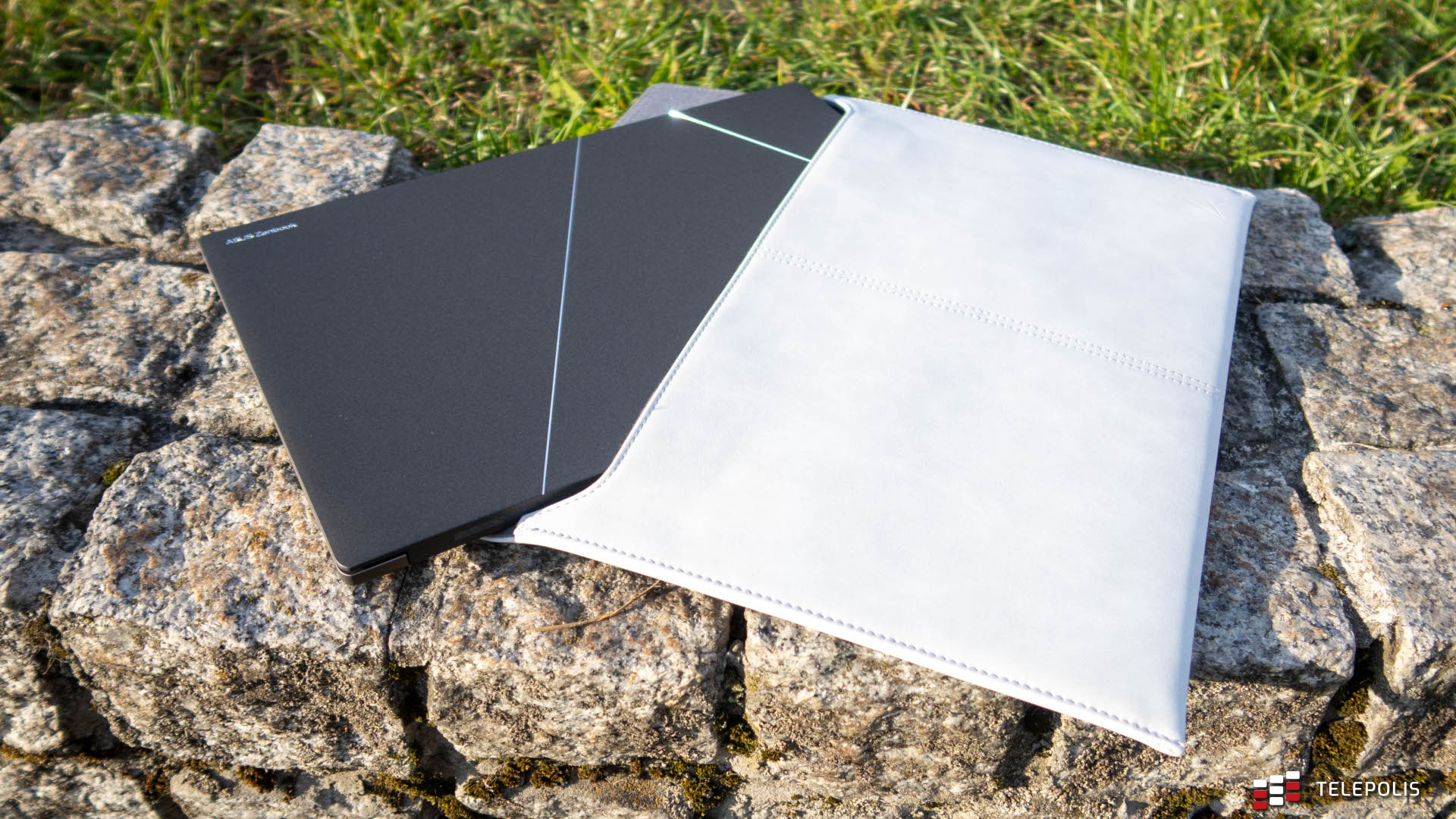 Laptop napędzany księżycową mocą. To naprawdę ma sens (Test)