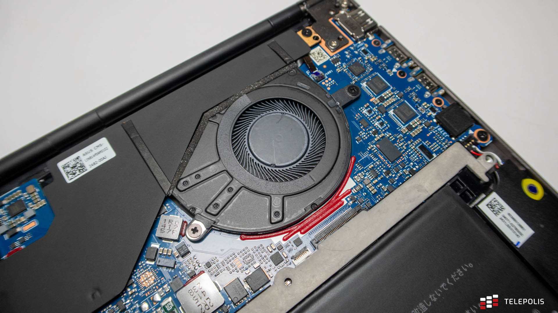Laptop napędzany księżycową mocą. To naprawdę ma sens (Test)