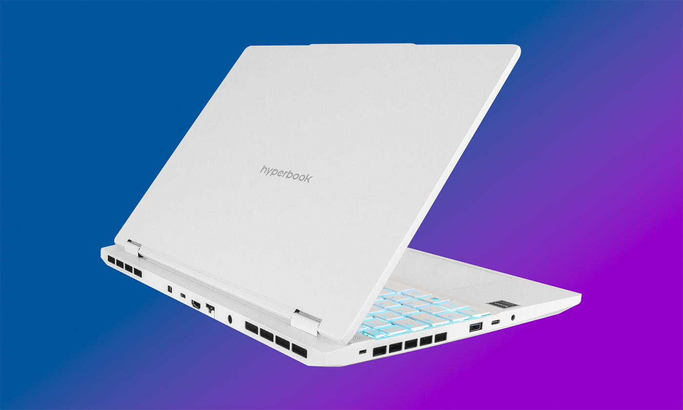 Polski laptop jak marzenie. Nieskazitelna biel i fabryczny tuning