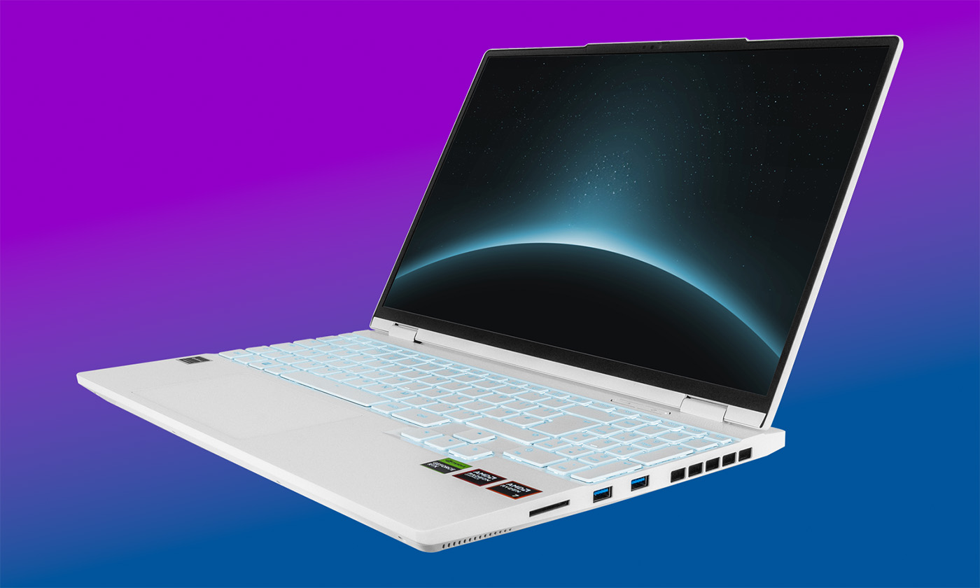 Polski laptop jak marzenie. Nieskazitelna biel i fabryczny tuning
