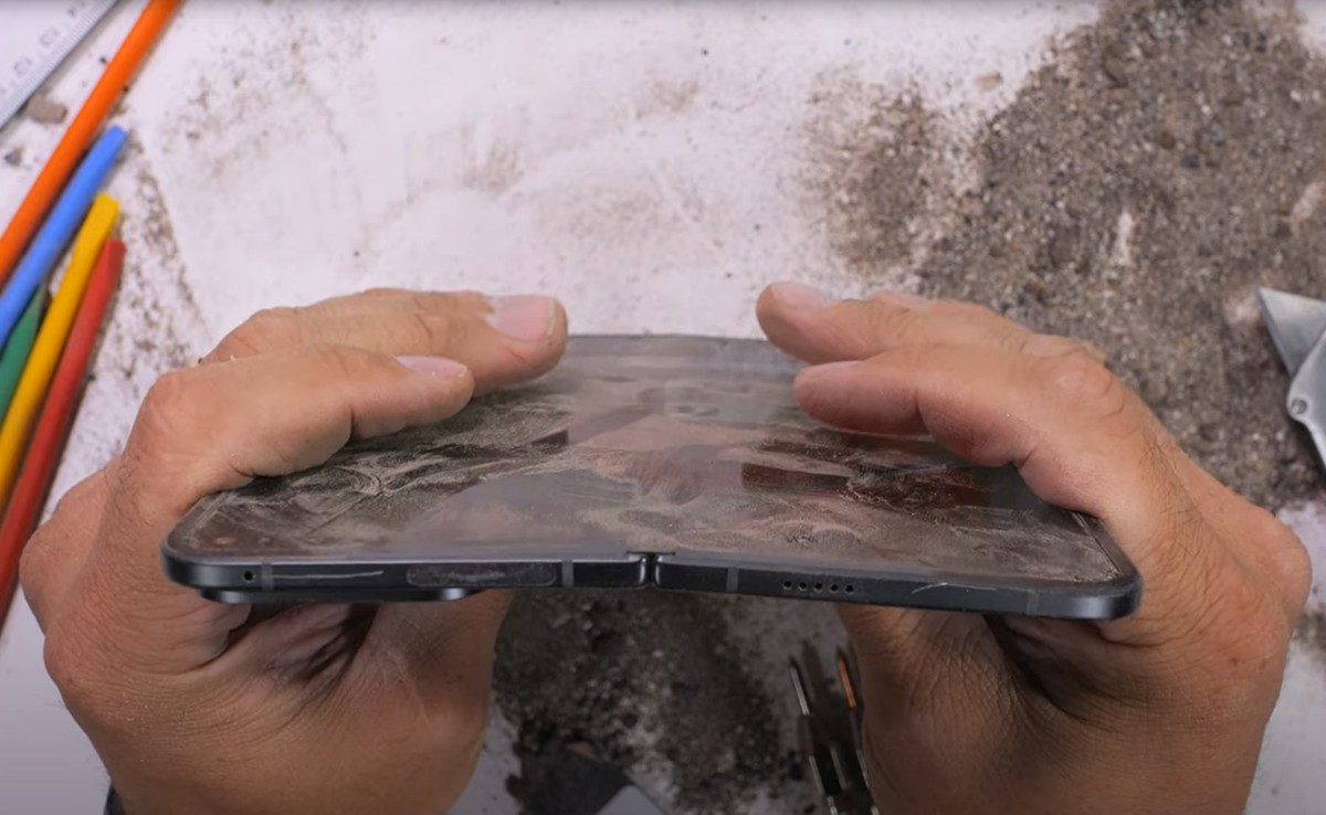 Pixel 9 Pro Fold to technologiczny cud. Ale czy przetrwa trudy codzienności?