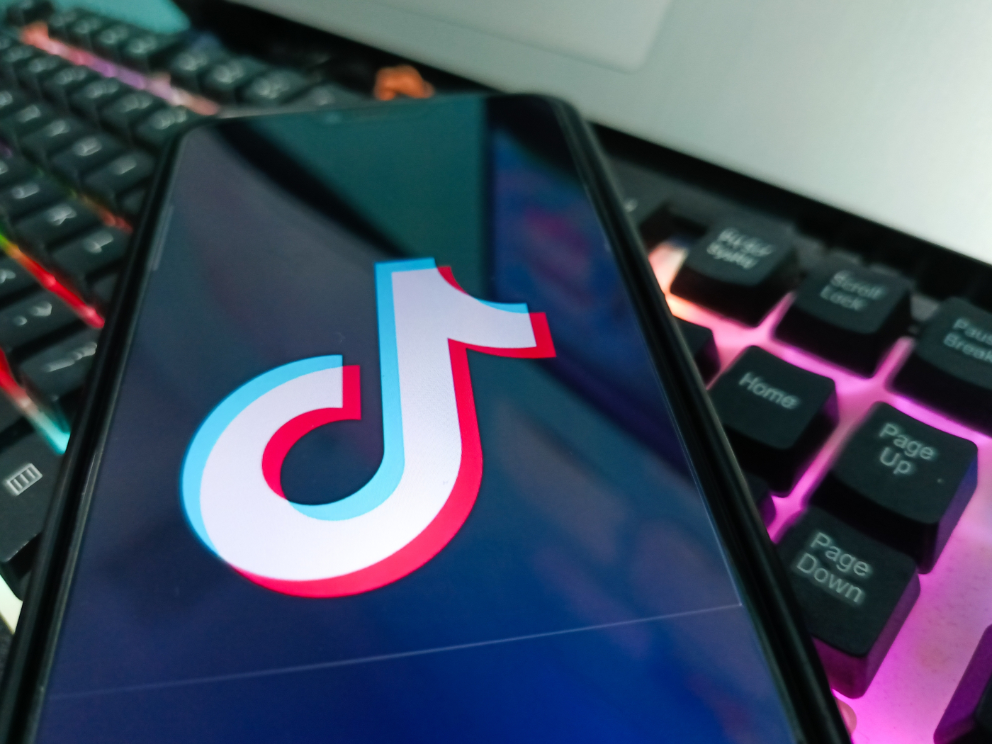 Czy TikTok zniknie z USA? Decyzja już wkrótce
