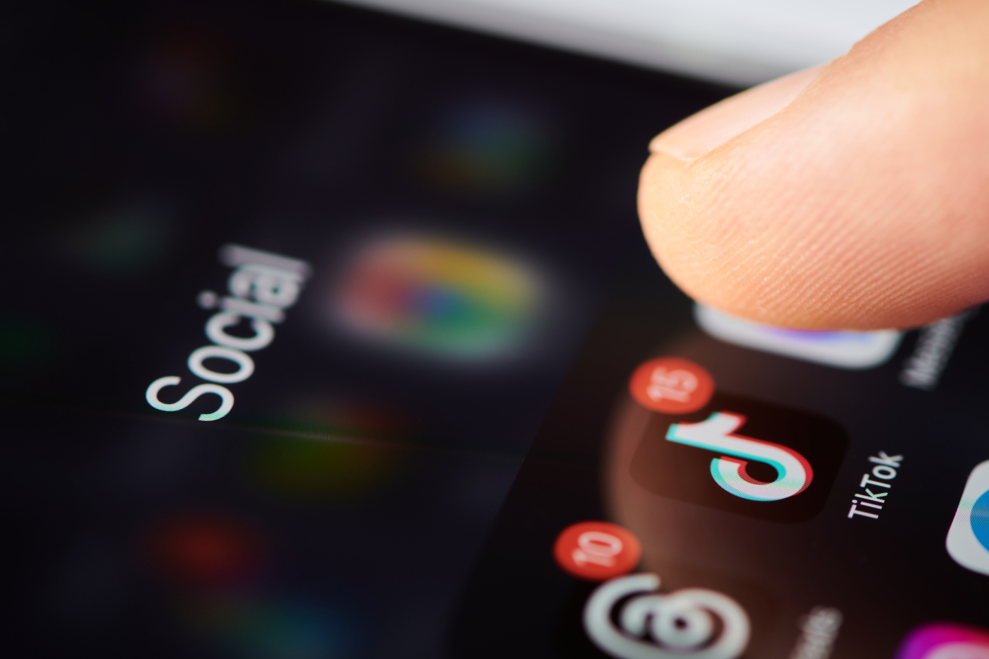 TikTok blokuje na potęgę. Znikają konta, ale tylko jednego rodzaju