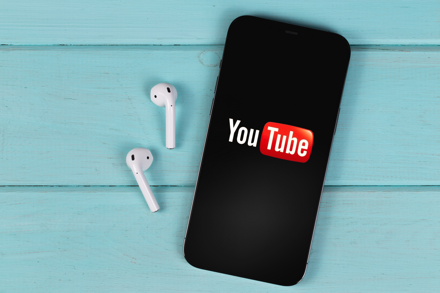 YouTube ostry jak nigdy. Ogranicza dostęp do filmów