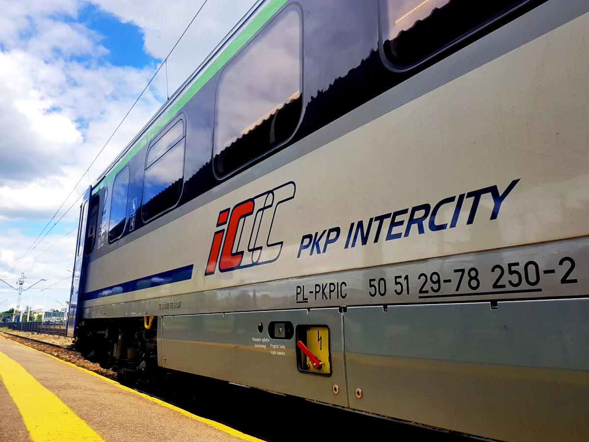 PKP Intercity usprawnia e-IC 2.0. Są nowe opcje kupna biletów