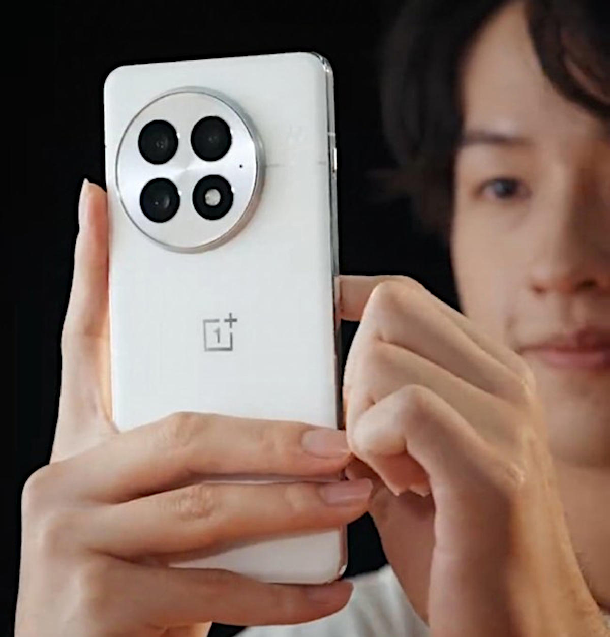 OnePlus zaprezentował OxygenOS 15. Stabilna wersja od listopada