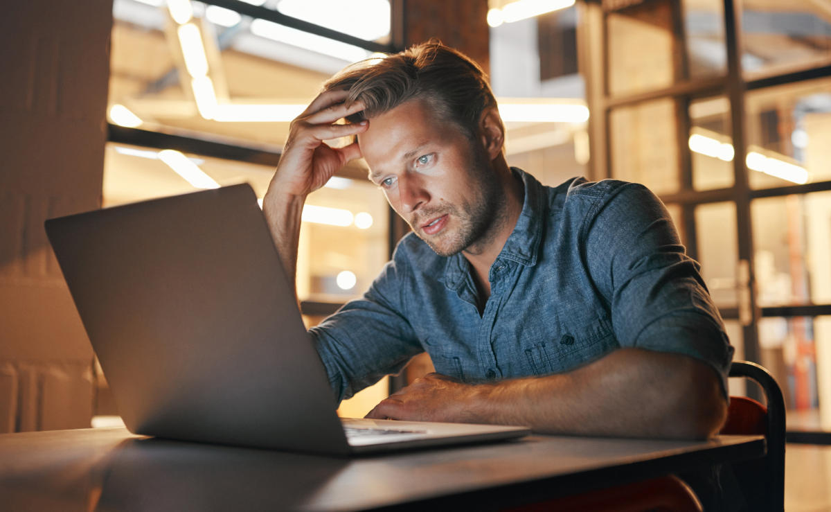 Używasz tak laptopa? Mogą za to wlepić karę 30 tys. zł