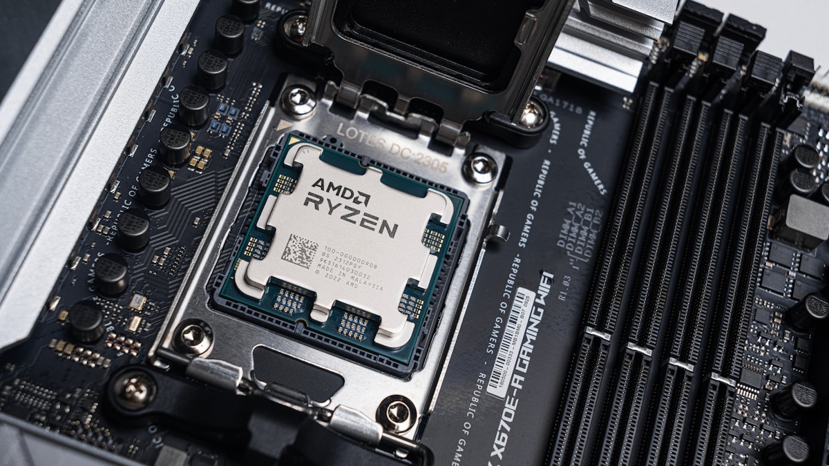 AMD Ryzen 7 9800X3D trafił do pierwszych sklepów. Znamy ceny