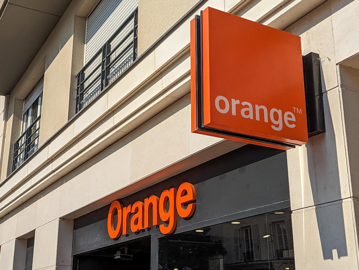 Orange: od dziś wyższe ceny usług, a od stycznia zmiany w regulaminach