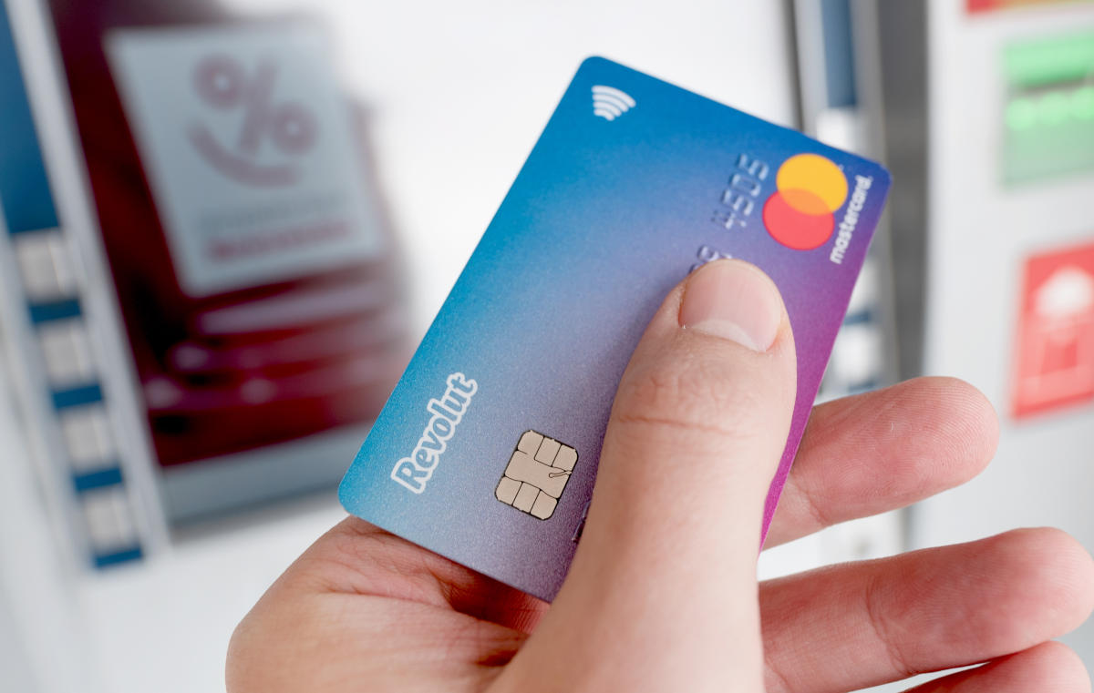 Revolut będzie stawiał własne bankomaty. Nowości w aplikacji