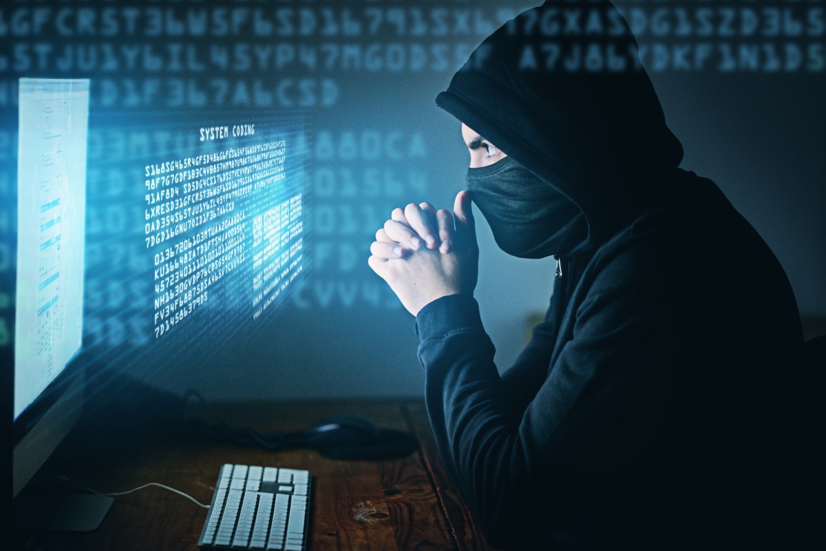 Oszuści nie śpią: 5 najnowszych trendów w internetowych przekrętach