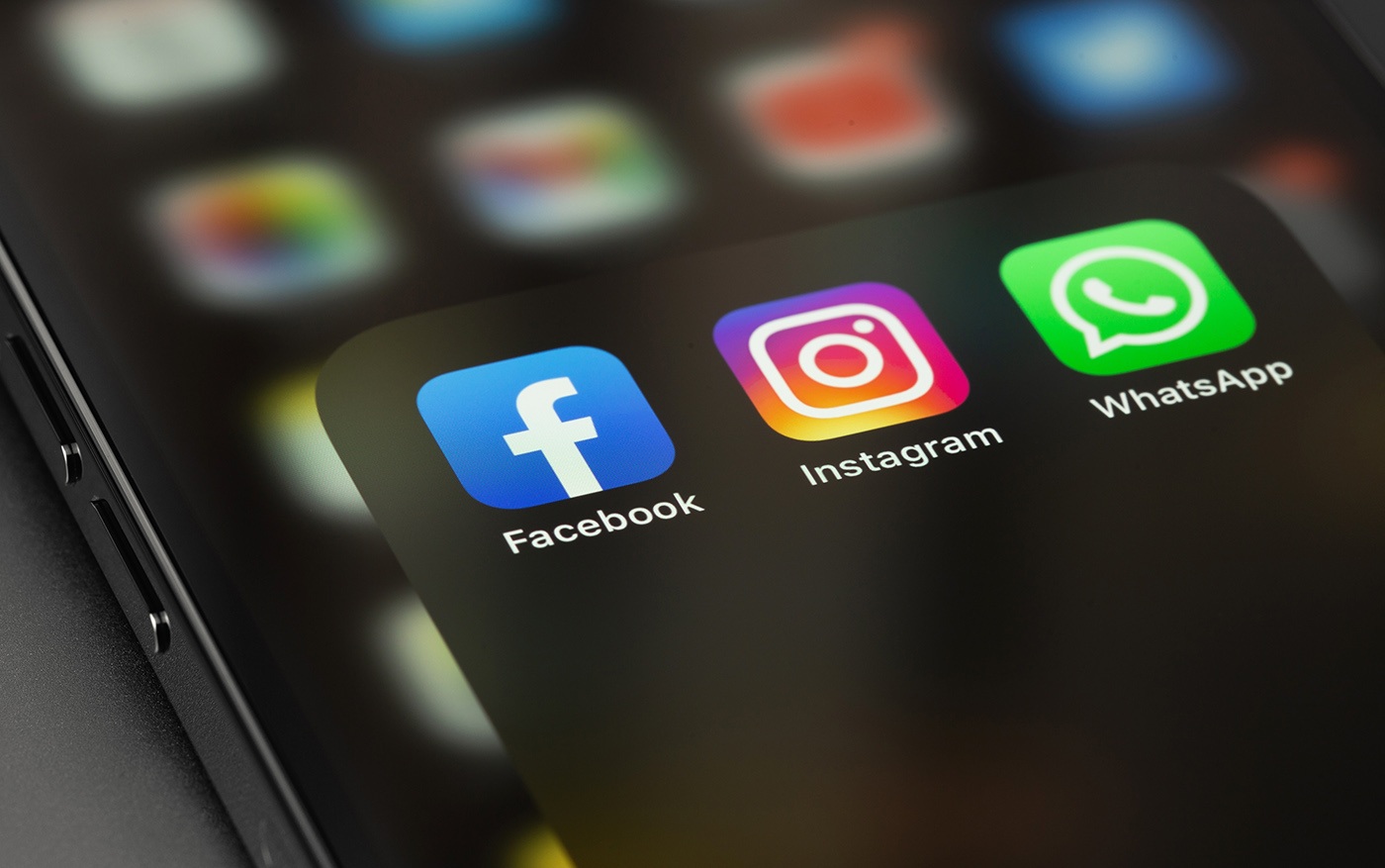 Facebook i TikTok zakazane. Platformy są wściekłe