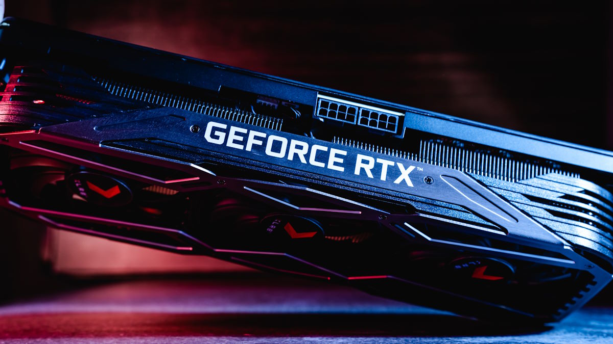 GeForce RTX 5090 w szczegółach. Dostanie potężny układ