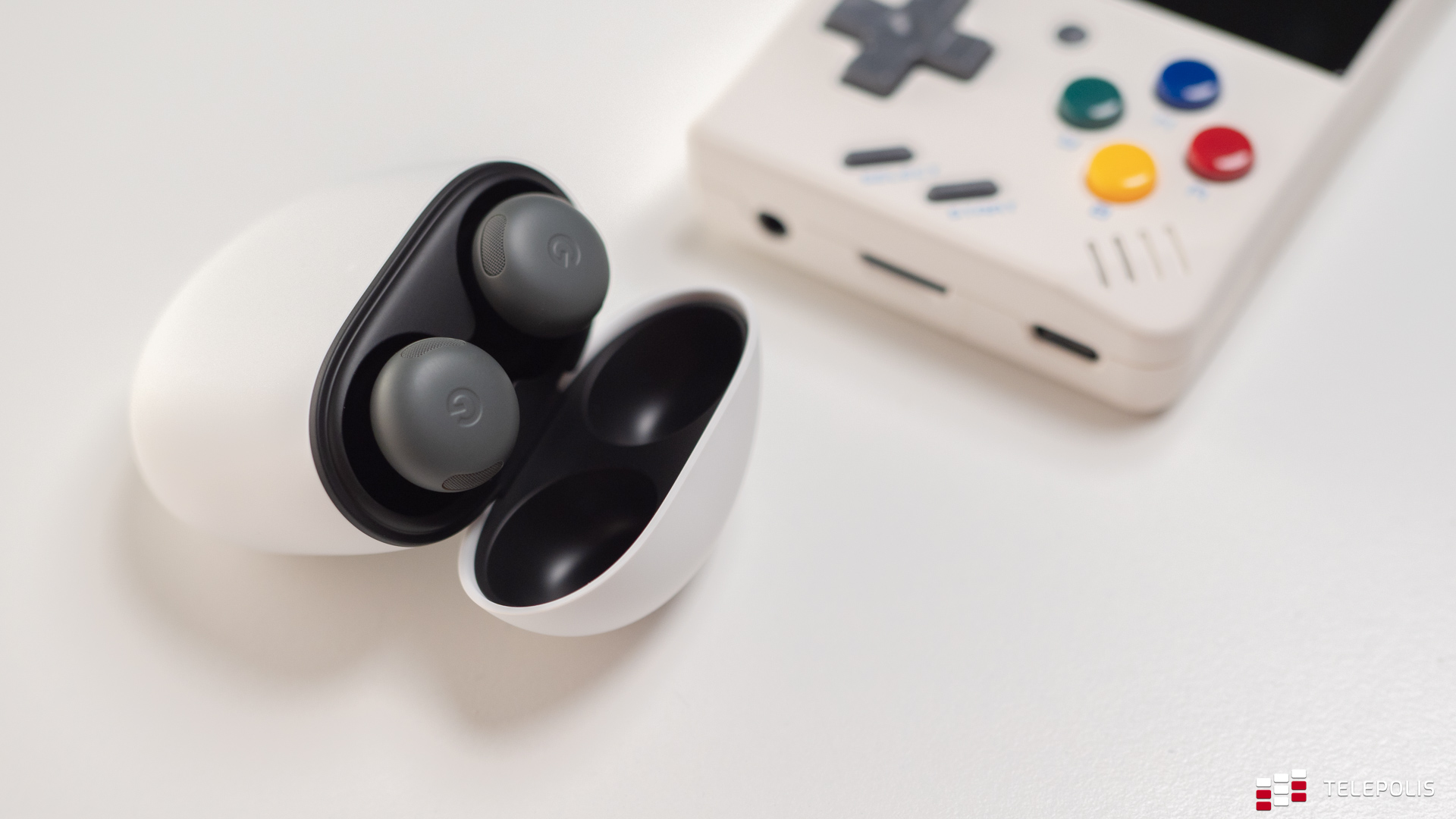 Miażdżą dźwiękiem i baterią. Google Pixel Buds Pro 2 - test