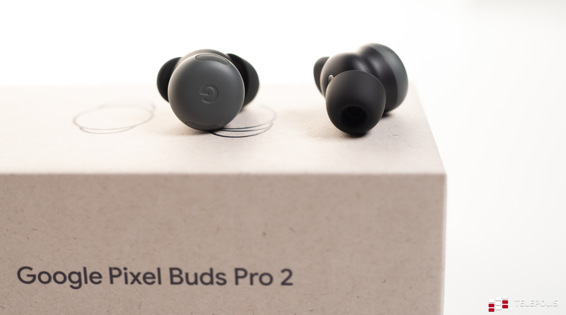 Miażdżą dźwiękiem i baterią. Google Pixel Buds Pro 2 - test