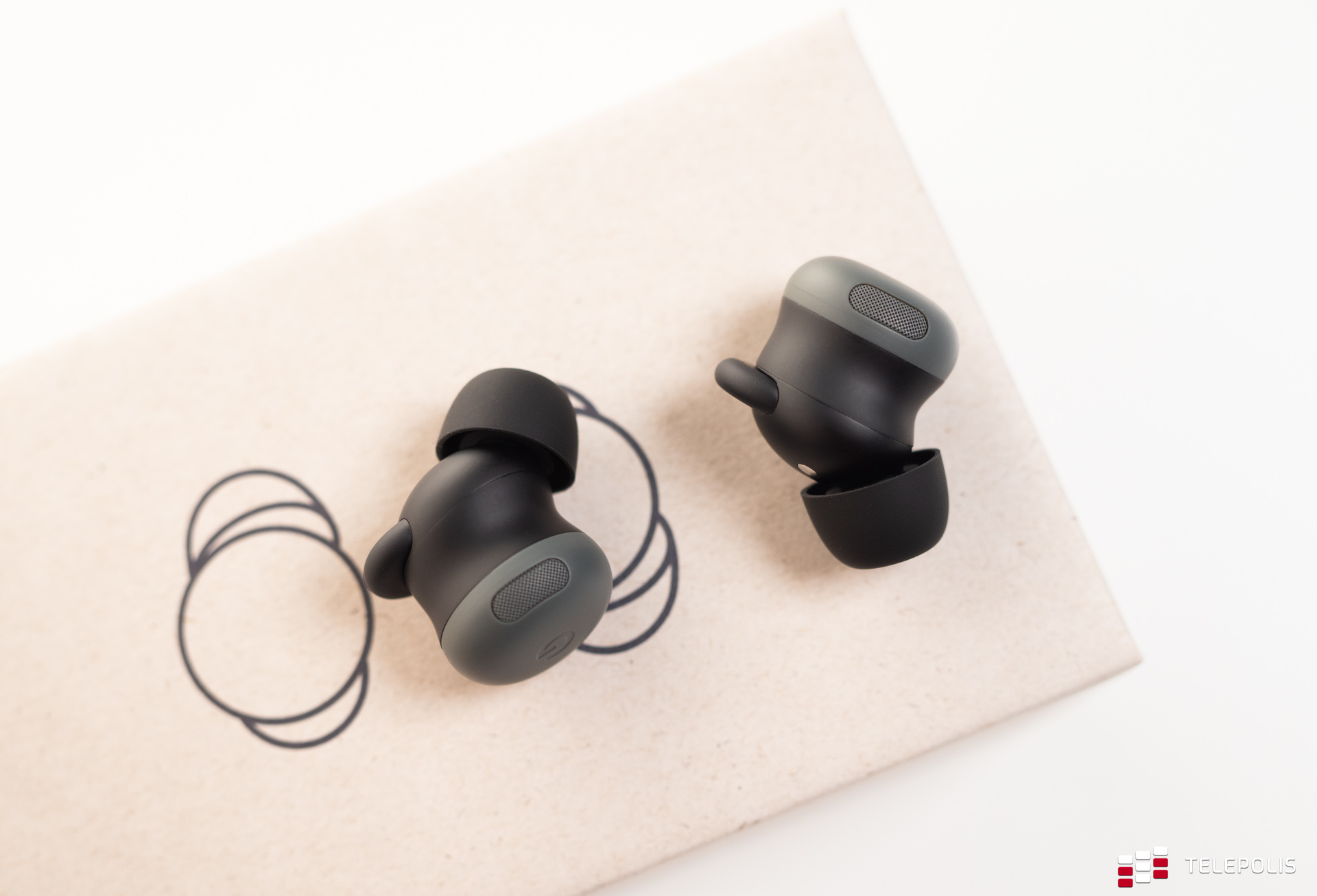 Miażdżą dźwiękiem i baterią. Google Pixel Buds Pro 2 - test