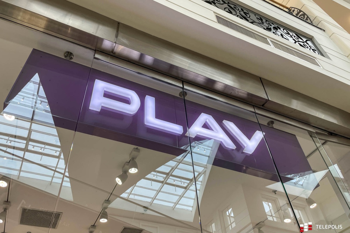 Black Week w Play. Wybrane smartfony kupisz nawet o 1000 zł taniej