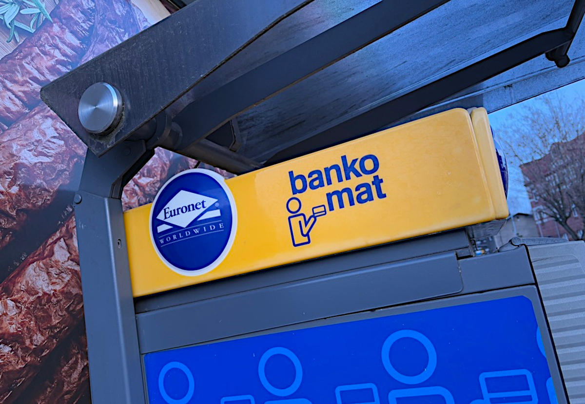 Nest Bank wprowadza zbliżeniową nowość. Skorzystasz przy bankomacie