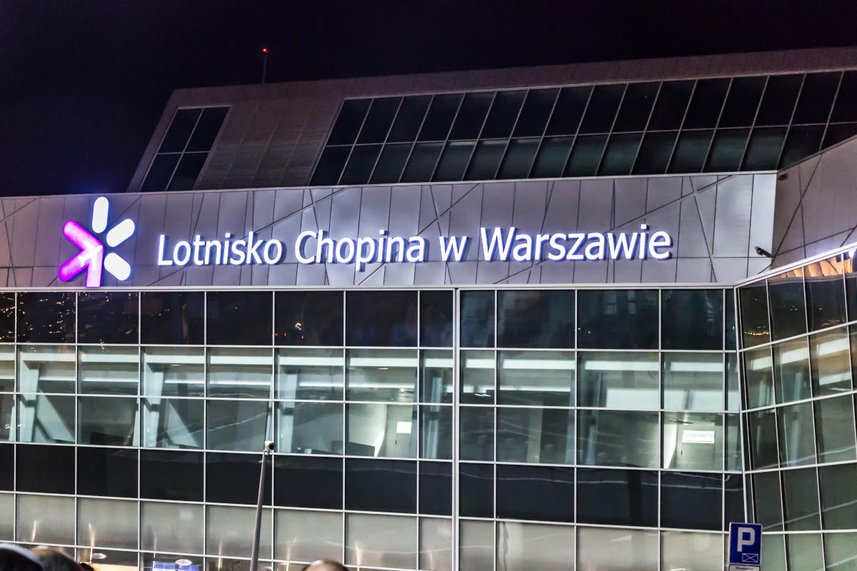 Szpieg na Lotnisku Chopina? Pracownik wykradał wrażliwe dane z serwerów