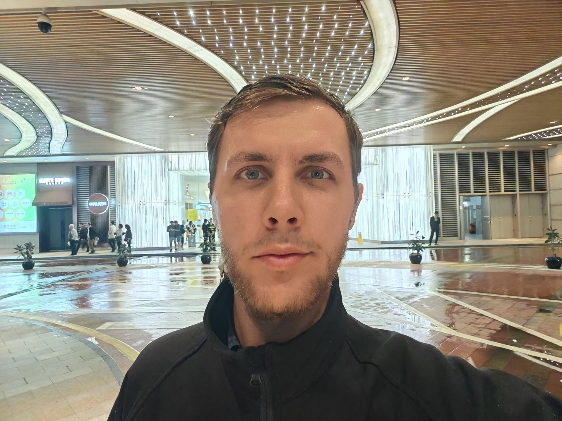 Lepszy i tańszy niż poprzednik. Honor Magic 7 Pro - pierwsze wrażenia