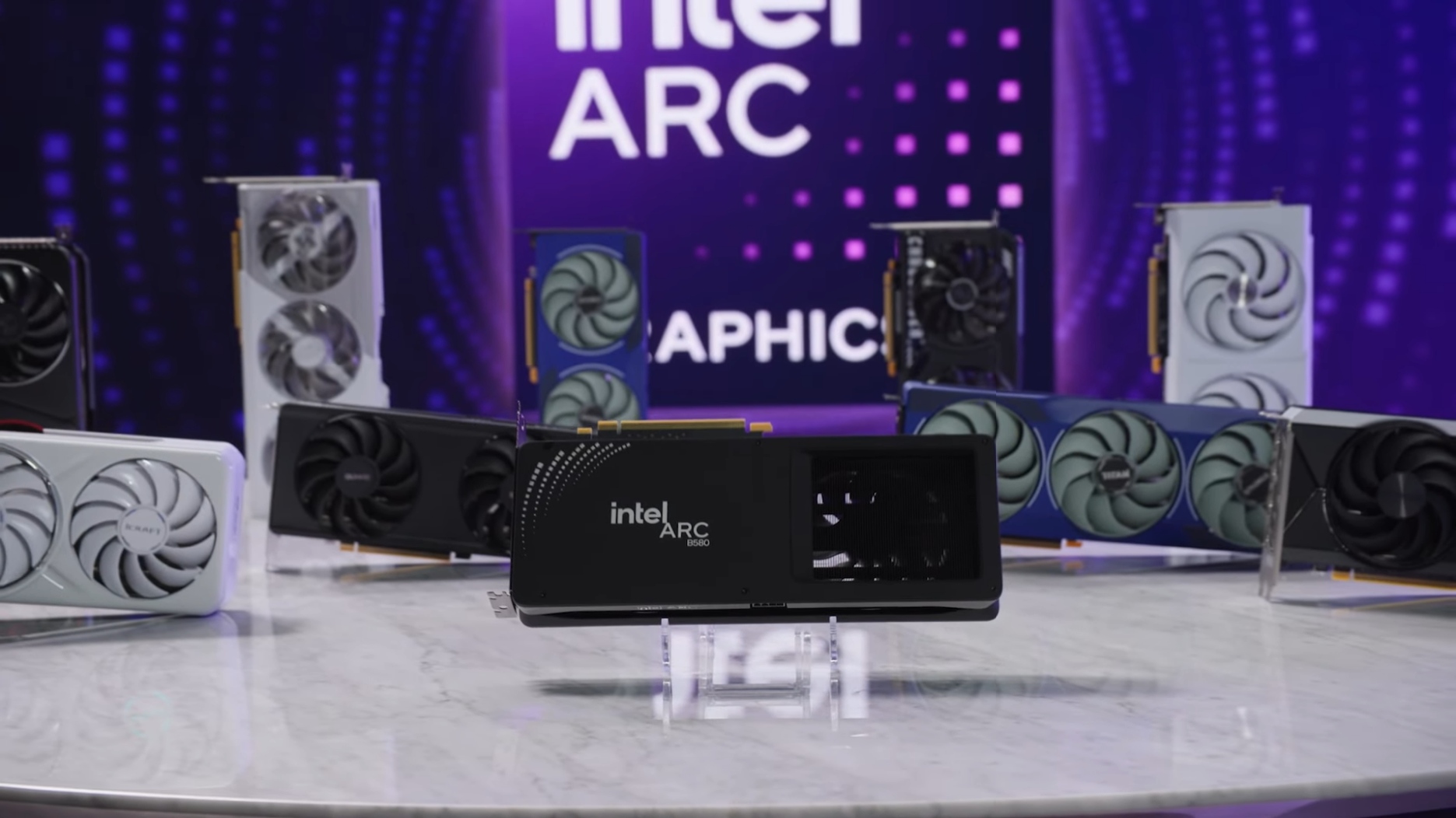 Intel wchodzi z przytupem. Tanie granie powraca na salony