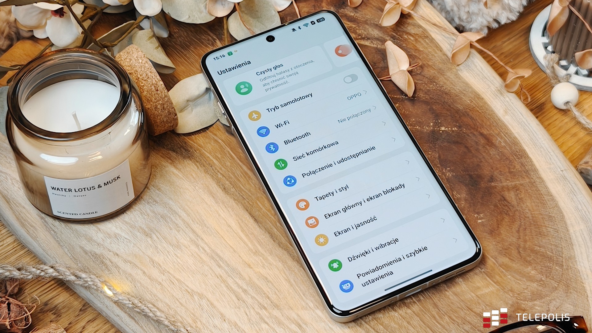 Byliście grzeczni? Do tego telefonu Media Expert dorzuca worek prezentów