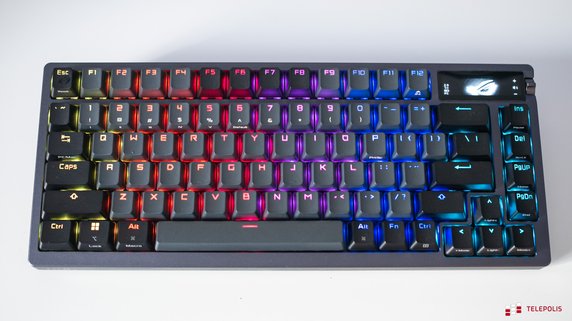 Klikałbyś ją jak szalony. ASUS ROG Azeroth – test