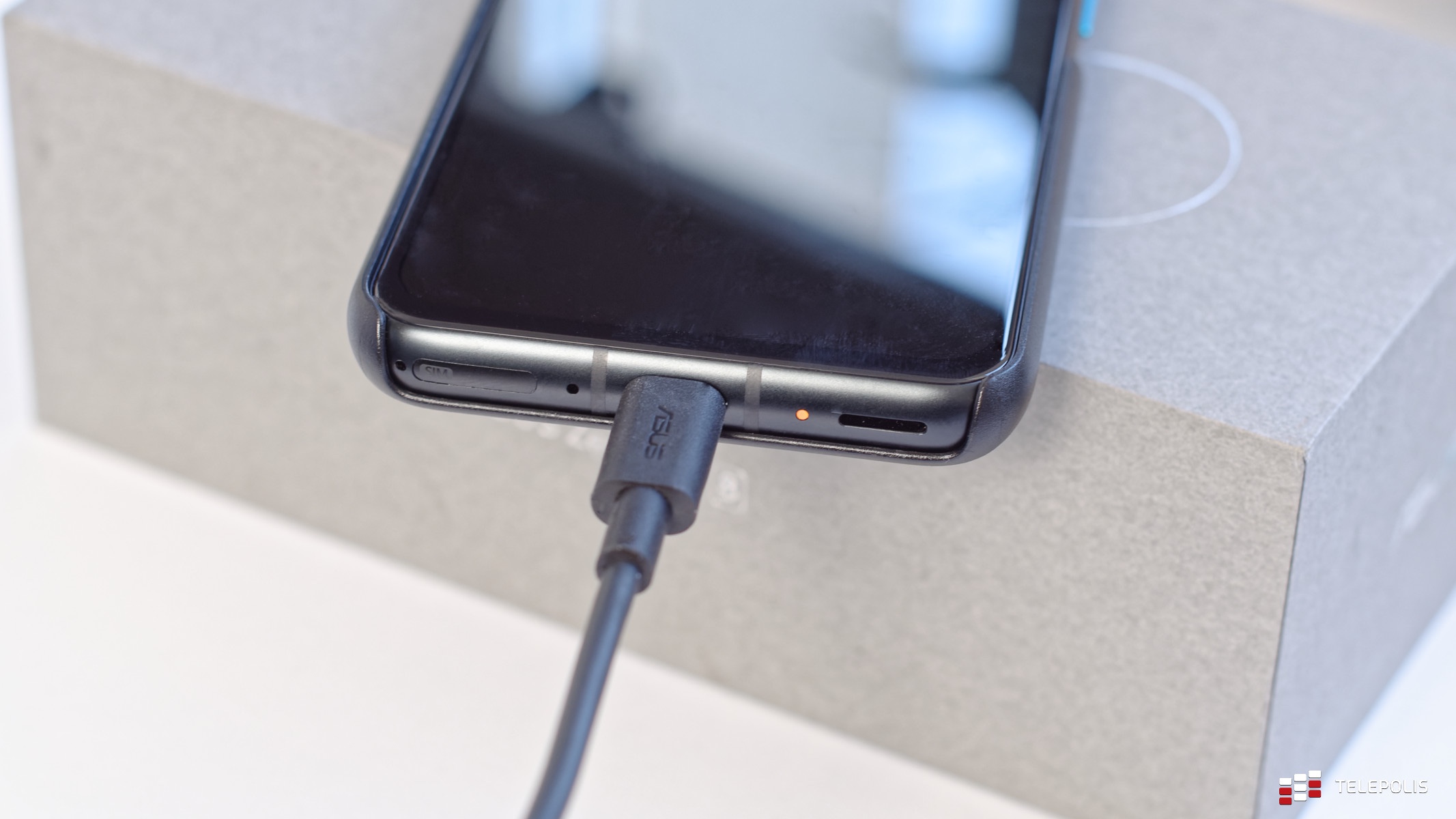 Test ASUS Zenfone 8 – w końcu iPhone 12 mini ma konkurencję!