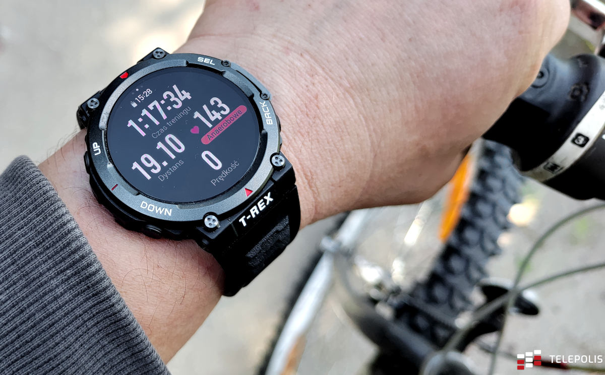 Amazfit T-Rex 2: pójdziesz z nim w góry, na pustynię i za krąg polarny (test)