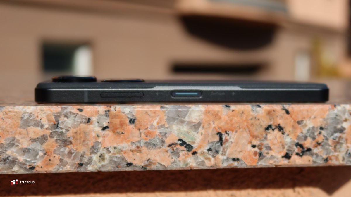 Mały telefon i najwyższa wydajność? Test Asus Zenfone 9