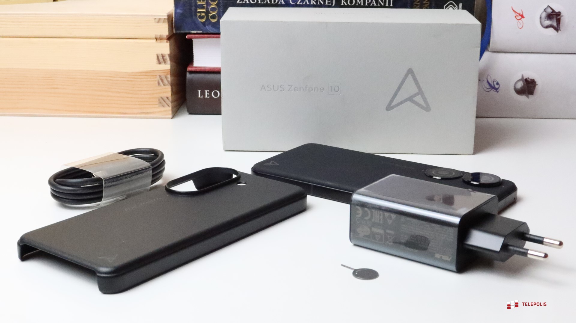 Kompaktowy król bez berła - Asus Zenfone 10 (test)