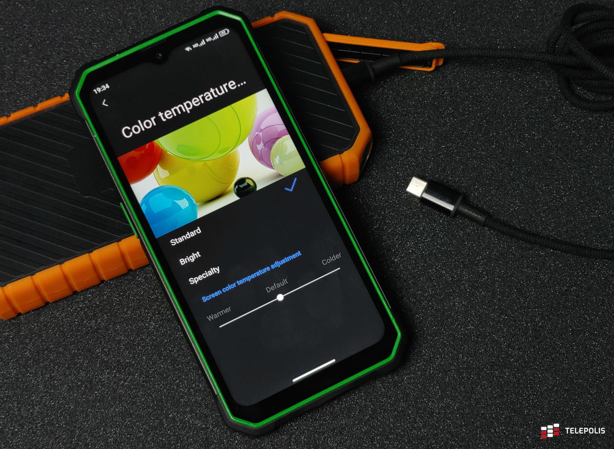 Blackview BV9200: niedrogi pancerniak z dźwiękiem Harman (test)