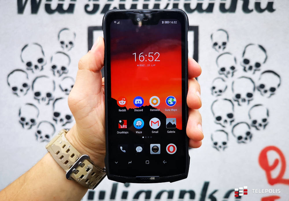Test telefonu DOOGEE S90 - pancerz z tytanu i moduły