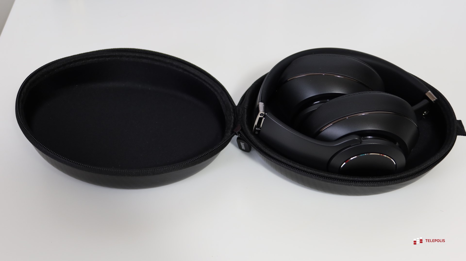 Słuchawko-głośnik dla tych, którzy nie potrafią wybrać jednego (test)